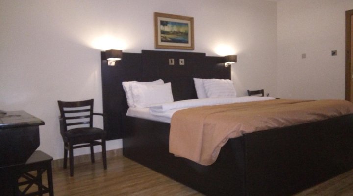 Eden Crest Hotel & Resort