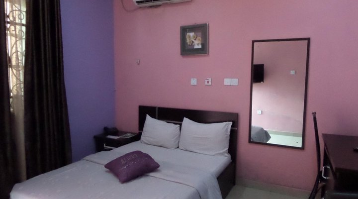 Alheri Suites