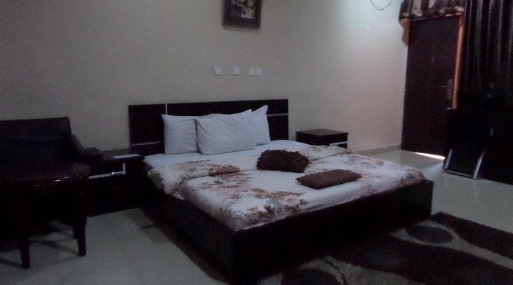 Alheri Suites