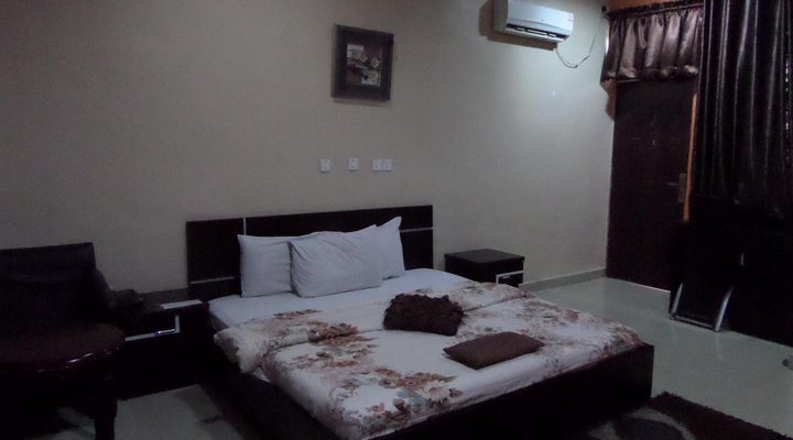Alheri Suites