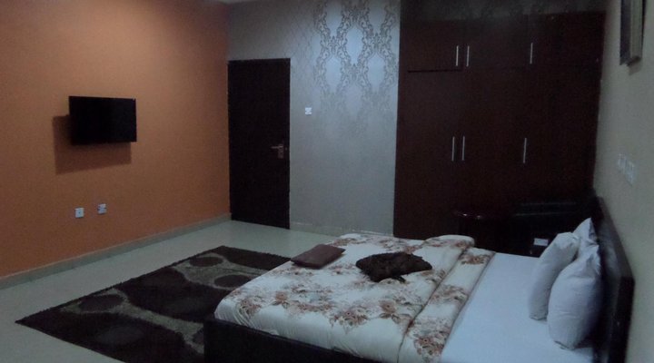 Alheri Suites