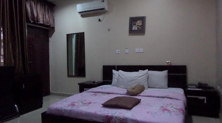 Alheri Suites