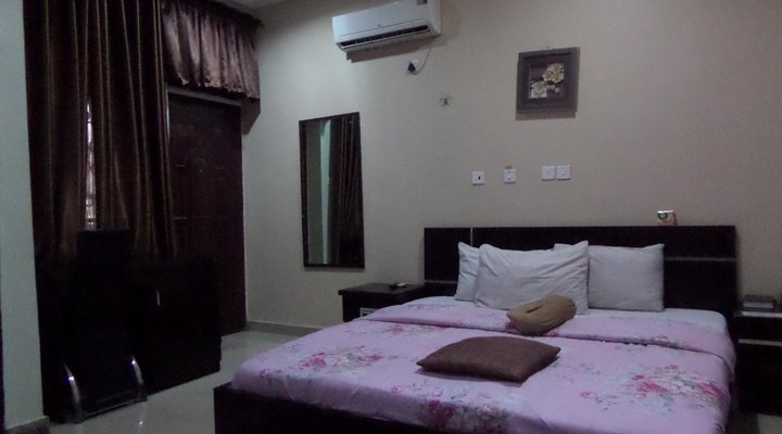 Alheri Suites