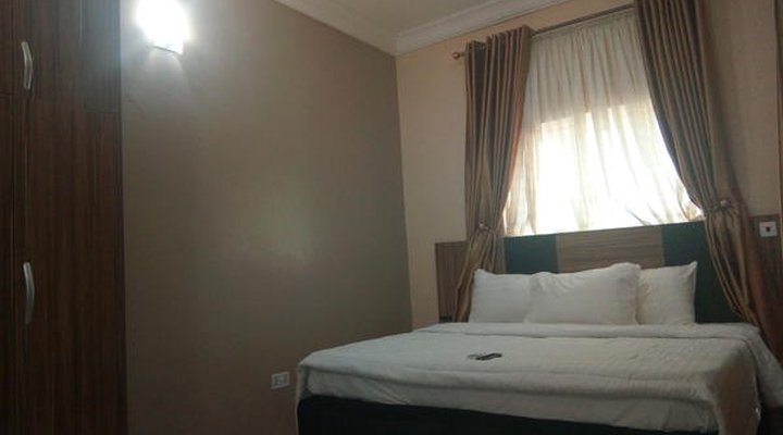 Pameec Luxury Suites