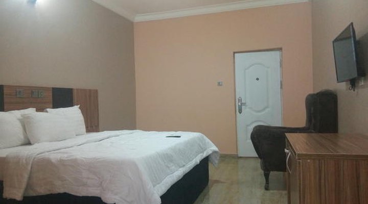 Pameec Luxury Suites