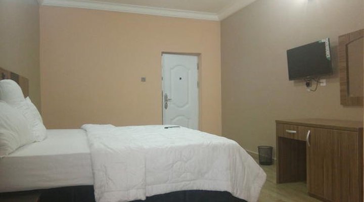 Pameec Luxury Suites