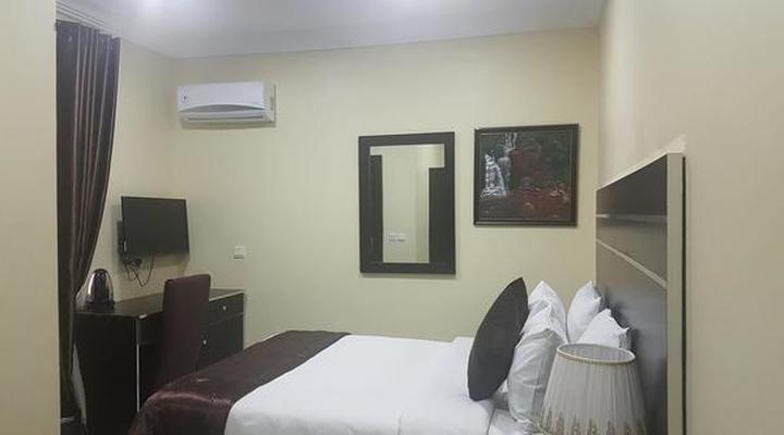 Brookville Hotel & Suites