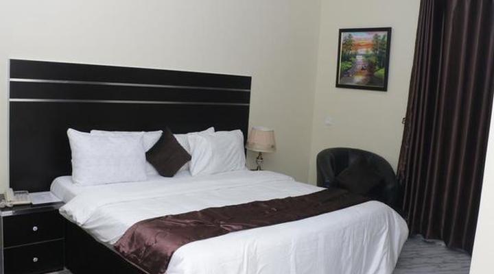 Brookville Hotel & Suites