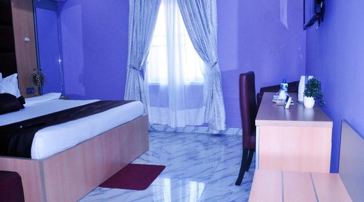 BoardWalk Hotel Zone 5