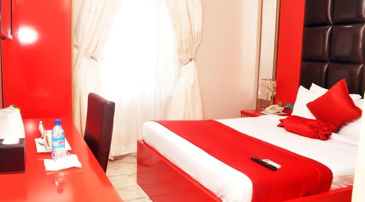 BoardWalk Hotel Zone 5