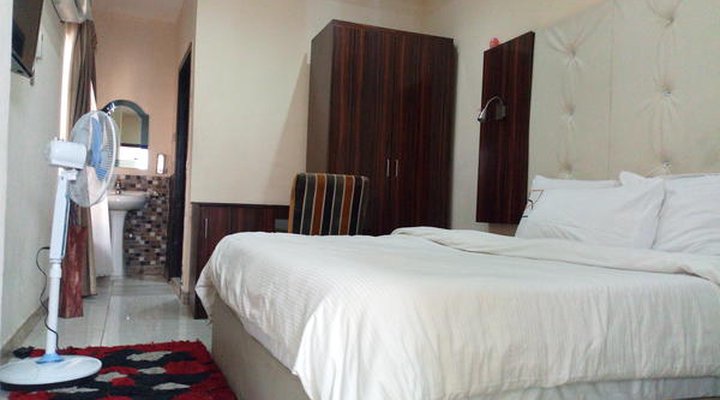 Danest Hotel & Suites