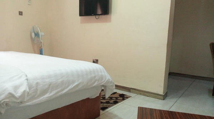Danest Hotel & Suites