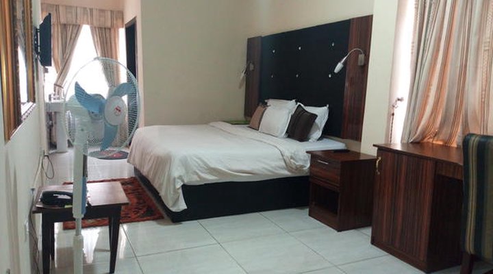 Danest Hotel & Suites