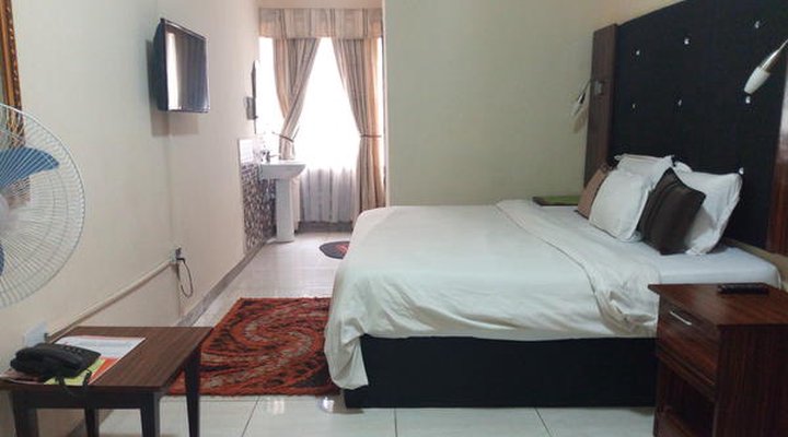 Danest Hotel & Suites