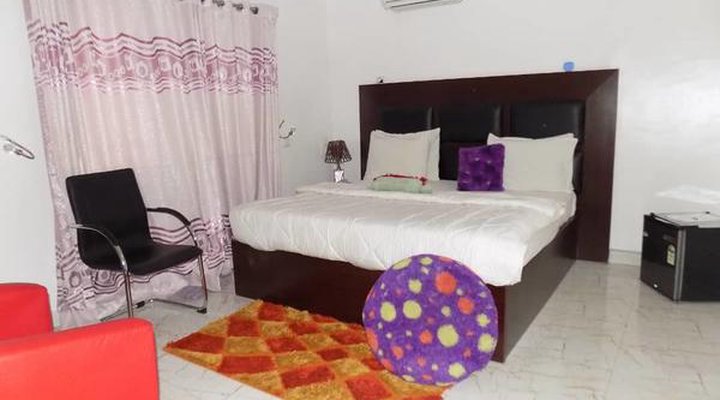 De Fellas Palace Hotel & Suites