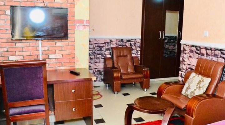 LIMOH Suites