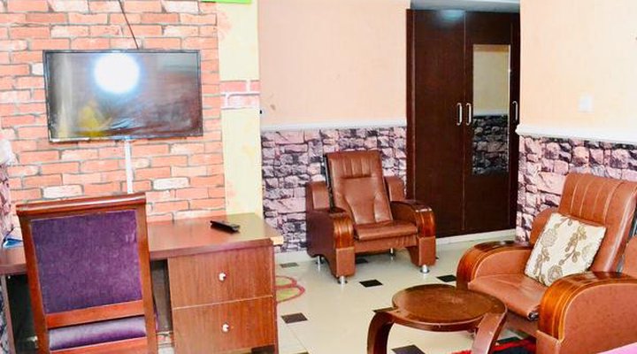 LIMOH Suites