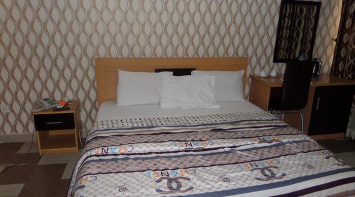 Megsplace Inn