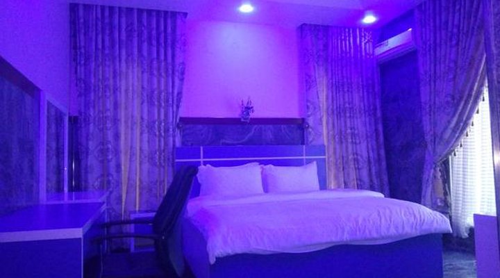 Heavenly Royal Apartment