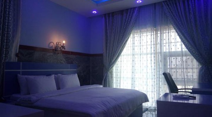 Heavenly Royal Apartment