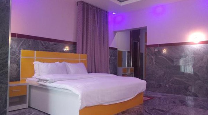 Heavenly Royal Apartment