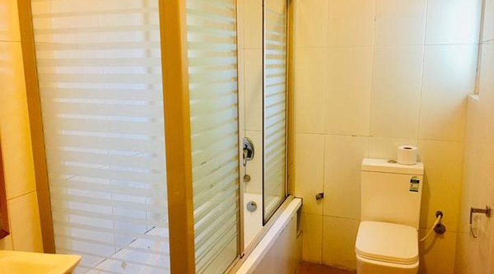 Peninsula Hotel & Towers