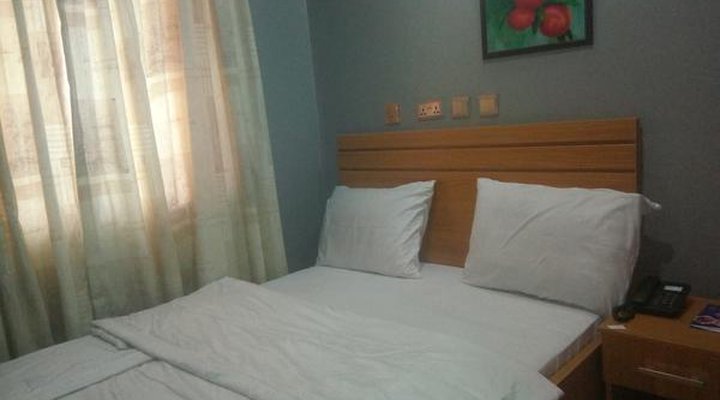 Glamour Park Hotel & Suites