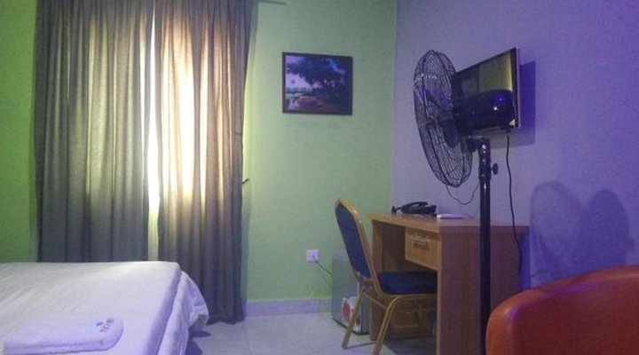 Glamour Park Hotel & Suites