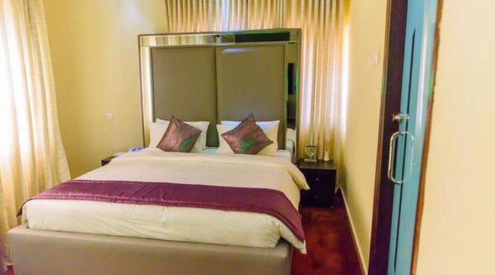 Cribville Hotel & Suites
