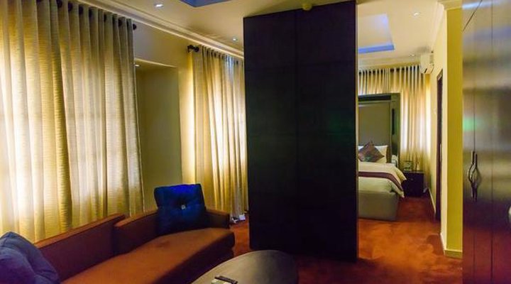 Cribville Hotel & Suites