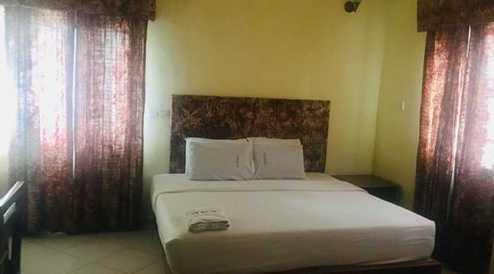 Pilgrims Brook Hotels