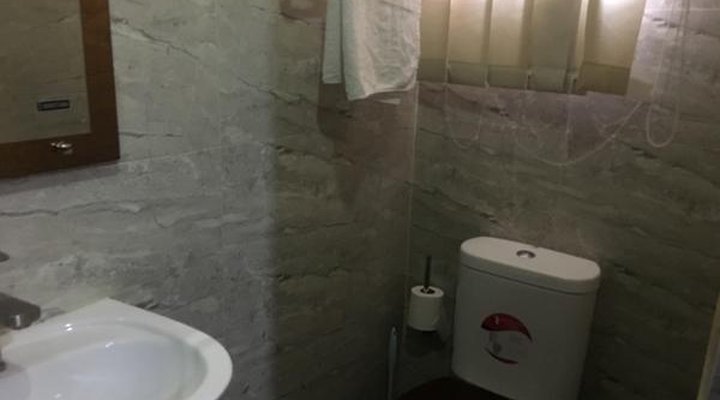 Momak 5 Hotel and Suites