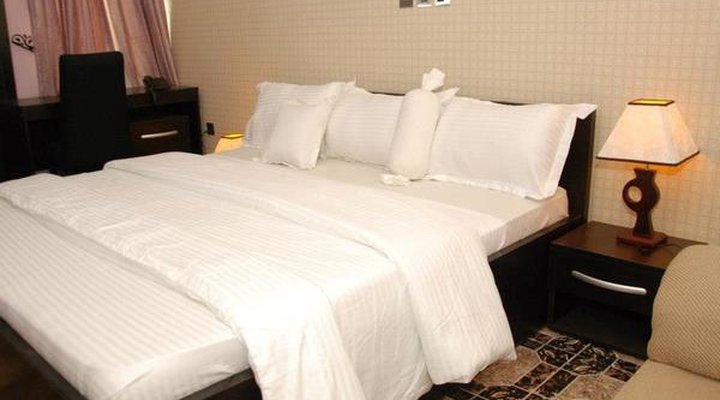 AMSO International Hotel