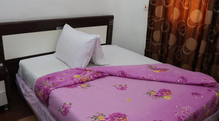 Phisbond Hotels