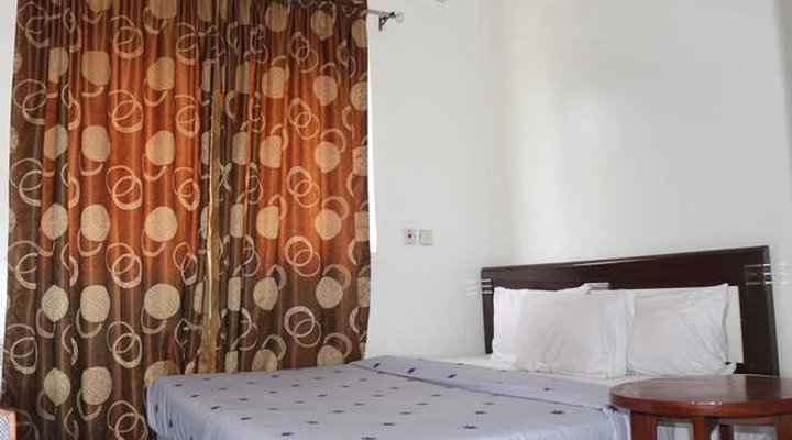 Phisbond Hotels