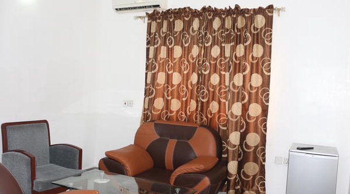 Phisbond Hotels