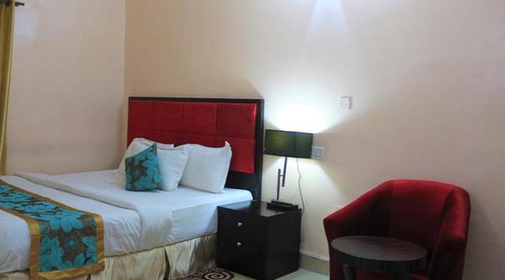 Royal Crest Hotel & Suites