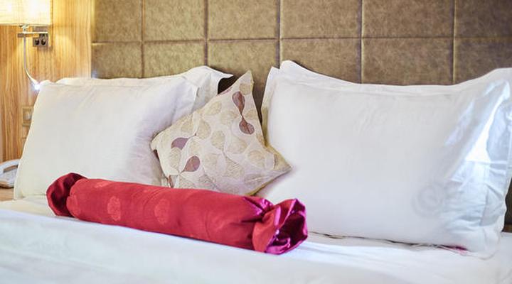 Corinthia Villa Hotel & Suites