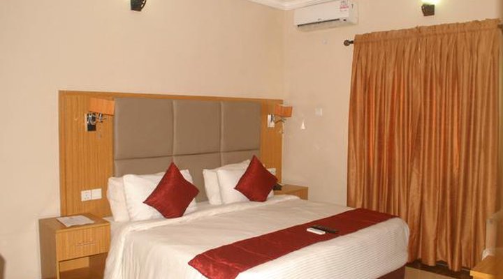 De Dreams Hotel & Suites