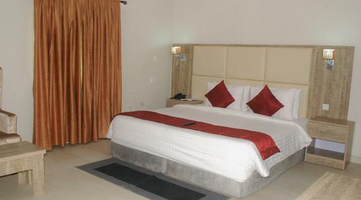 De Dreams Hotel & Suites