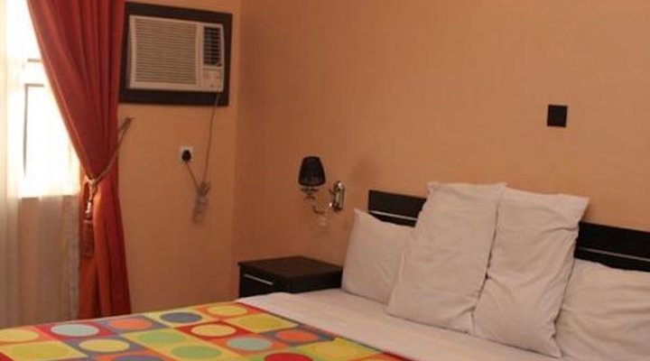 Class Suites Budget Opebi