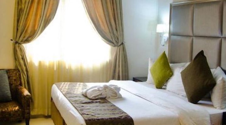 Class Suites Signature Opebi