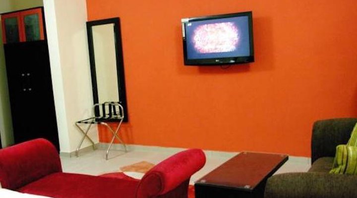 Class Suites Signature Opebi