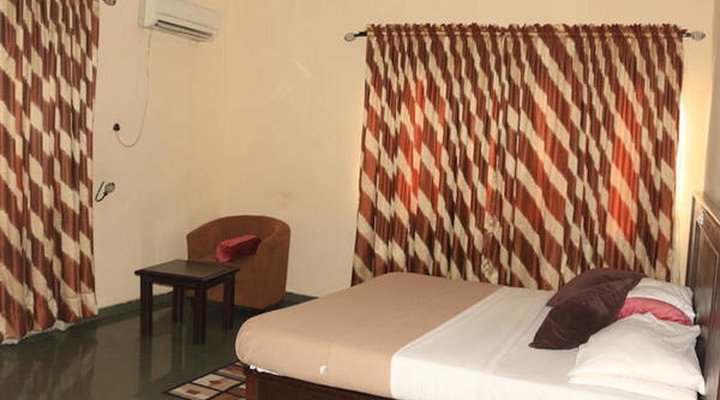 Liz Ani Hotels Annex