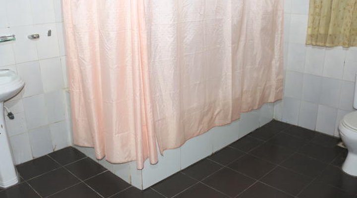 Liz Ani Hotels Annex