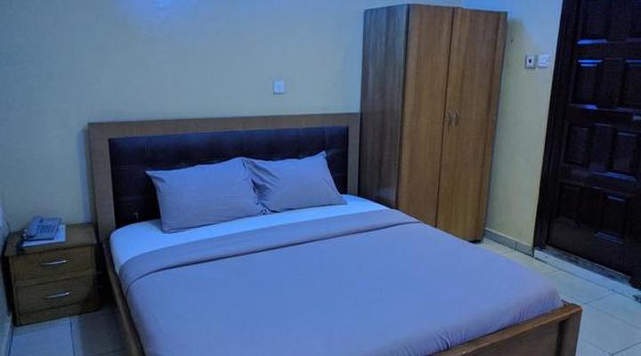 White House Hotel & Conference Center II