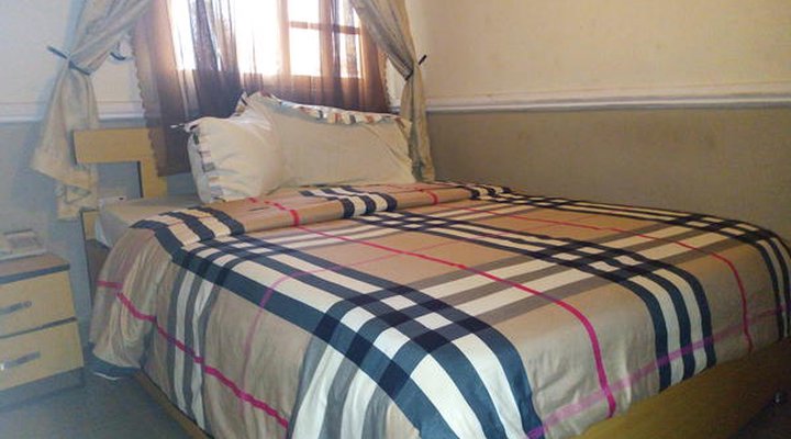 Aquatic Suite & Lounge