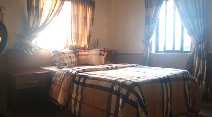 Aquatic Suite & Lounge