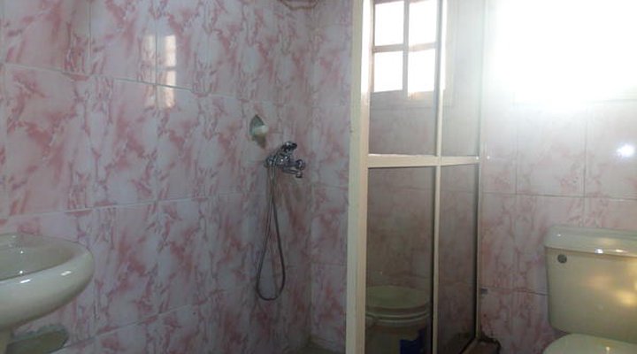 Aquatic Suite & Lounge