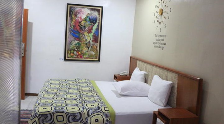 Naturemark Gallery & Guest House